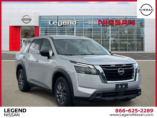 Used 2024 Nissan Pathfinder S AWD/4WD image 1