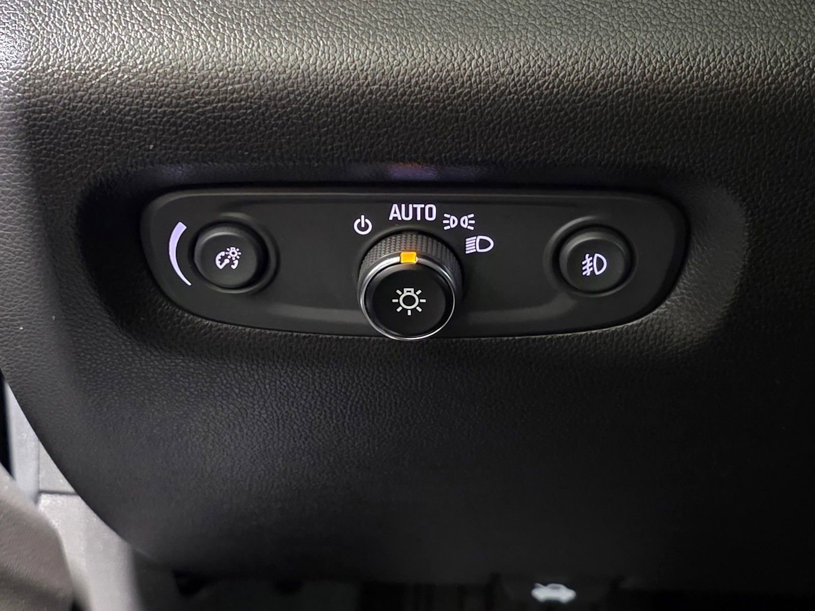 Used 2020 Chevrolet Traverse RS image 35