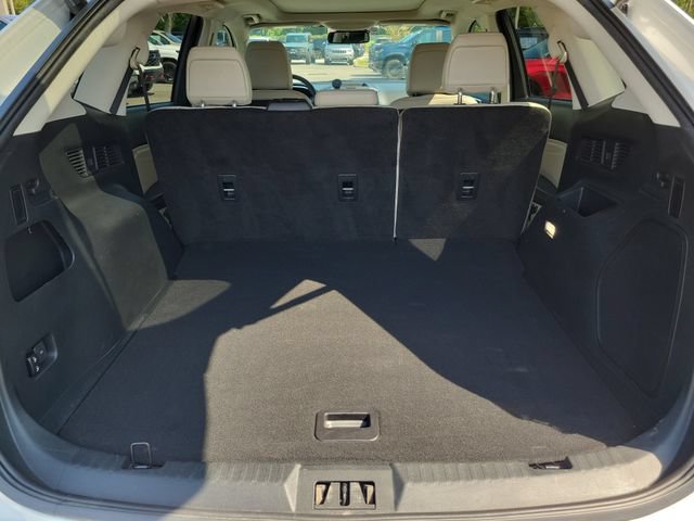Used 2020 Ford Edge Titanium w/ Equipment Group 301A FWD image 15