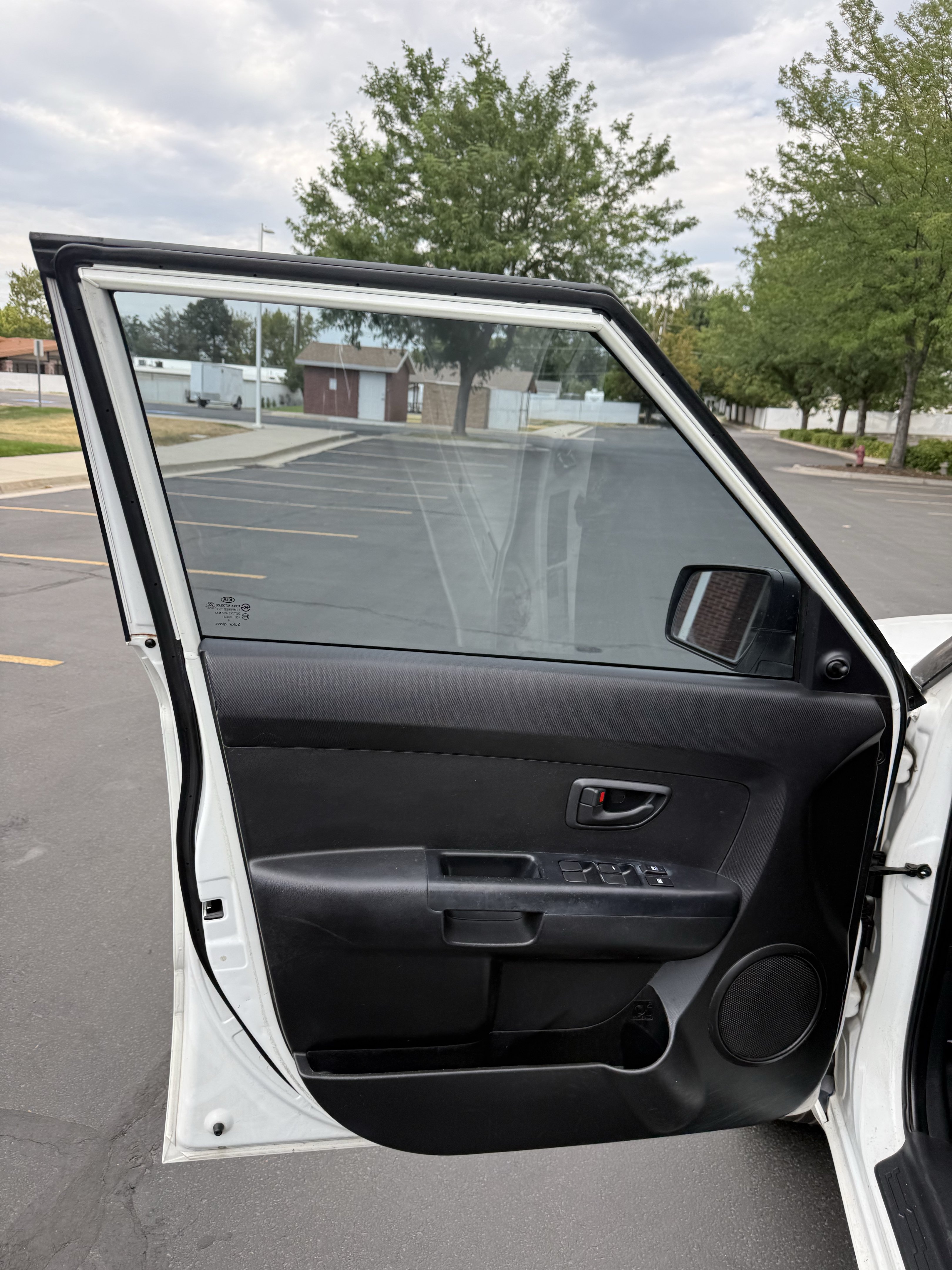 Used 2010 Kia Soul FWD image 18
