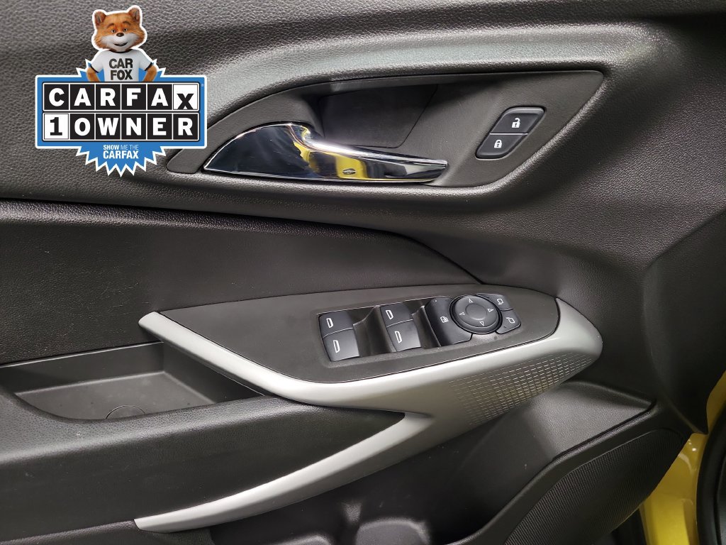 Used 2024 Chevrolet Trax RS w/ Driver Confidence Package FWD image 28