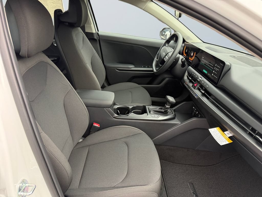 New 2026 Kia K4 FWD image 15