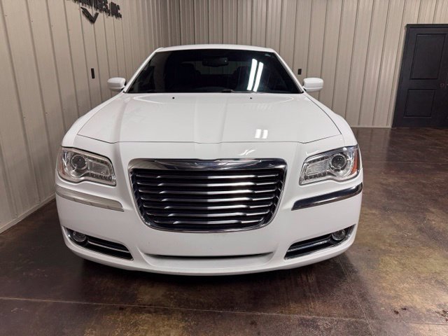 Used 2014 Chrysler 300 AWD w/ Driver Convenience Group image 2