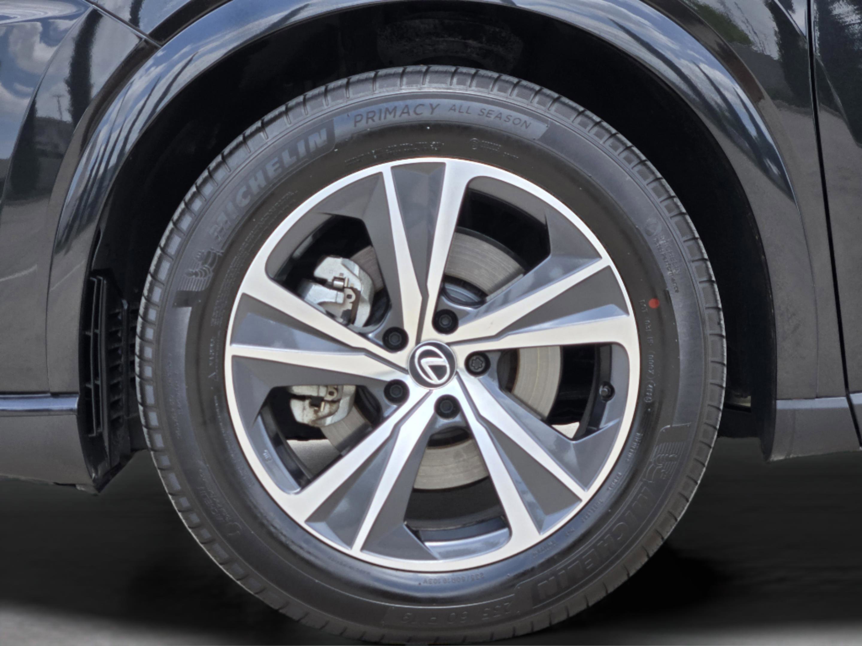 Used 2025 Lexus RX 350 Premium w/ Convenience Package FWD image 37