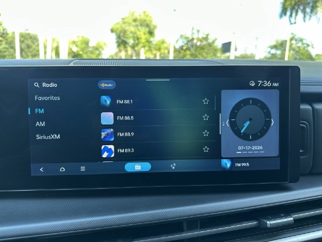 Used 2025 Hyundai Santa Fe SEL FWD image 25