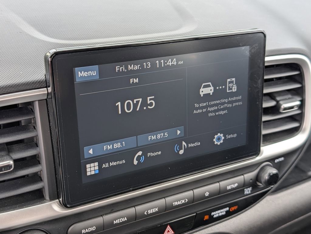 Used 2024 Hyundai Venue SEL image 27