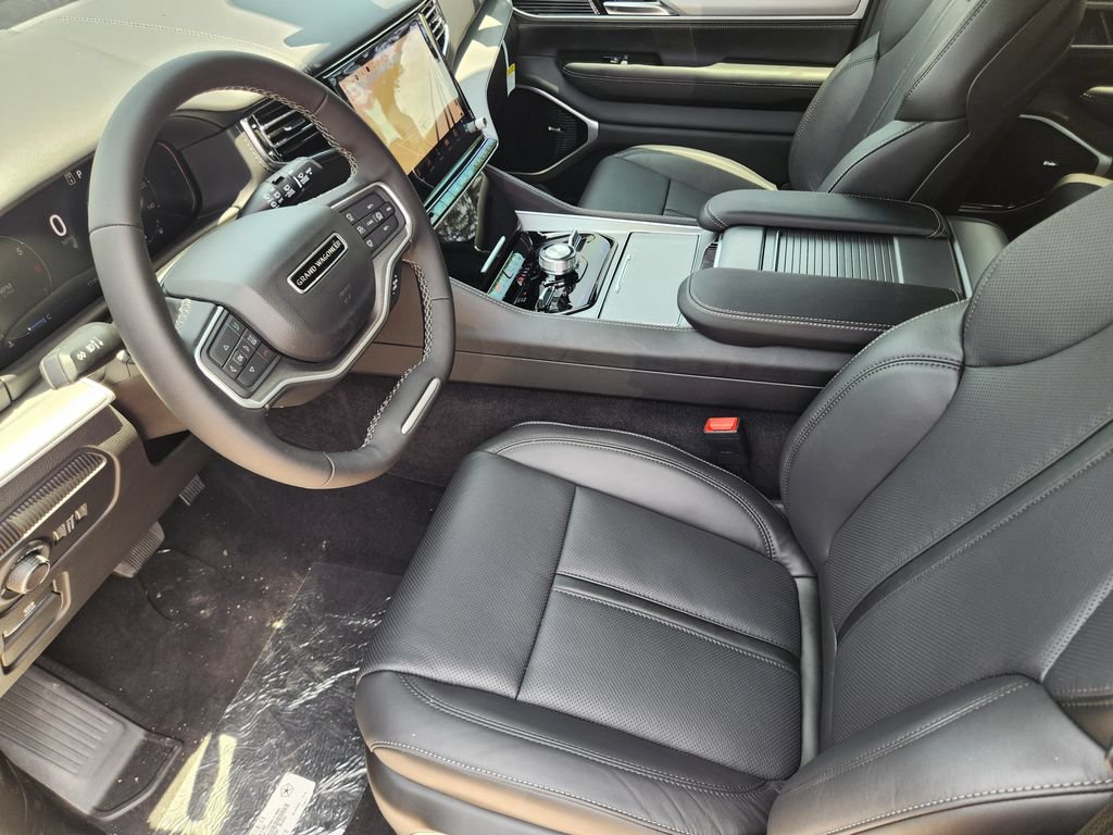 New 2026 Jeep Grand Wagoneer L Limited AWD/4WD image 8