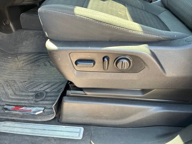 Used 2023 Chevrolet Silverado 2500 LT AWD/4WD image 14