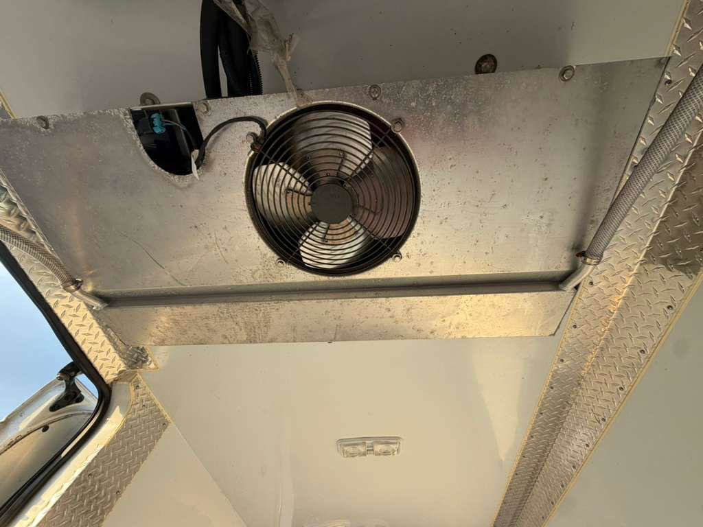 Used 2020 Ford Transit 250 Medium Roof w/ Load Area Protection Package RWD image 19