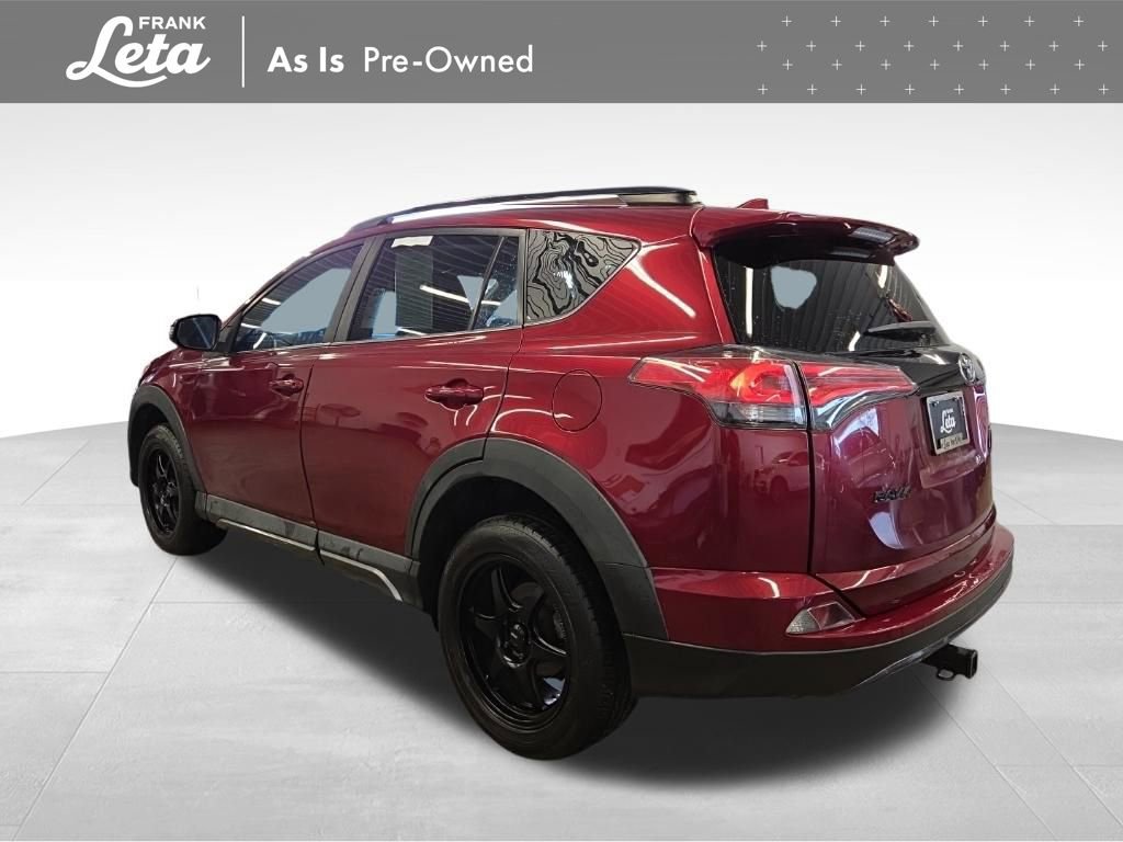 Used 2018 Toyota RAV4 Adventure AWD/4WD image 4
