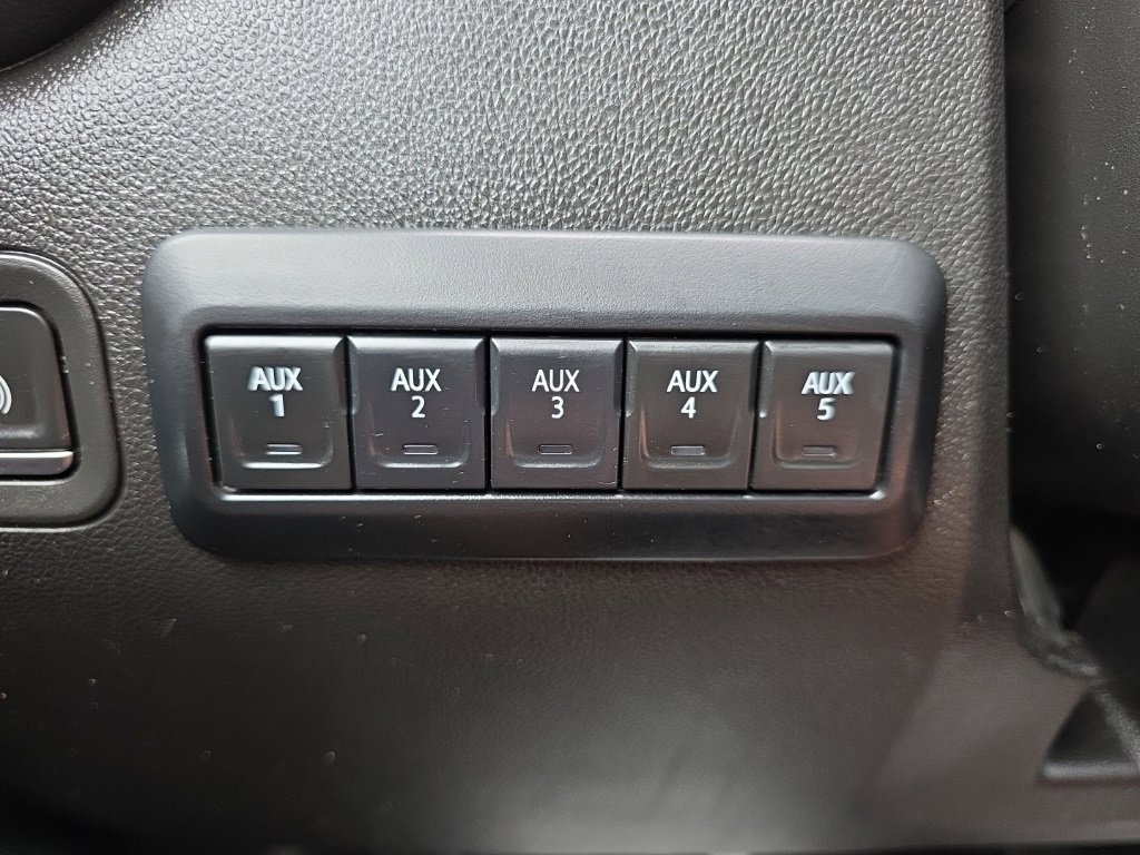 Used 2022 Chevrolet Silverado 2500 LT w/ Convenience Package image 29