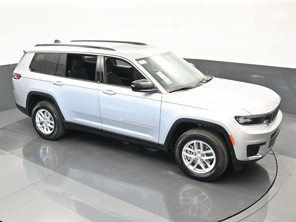 Used 2024 Jeep Grand Cherokee L Laredo image 43