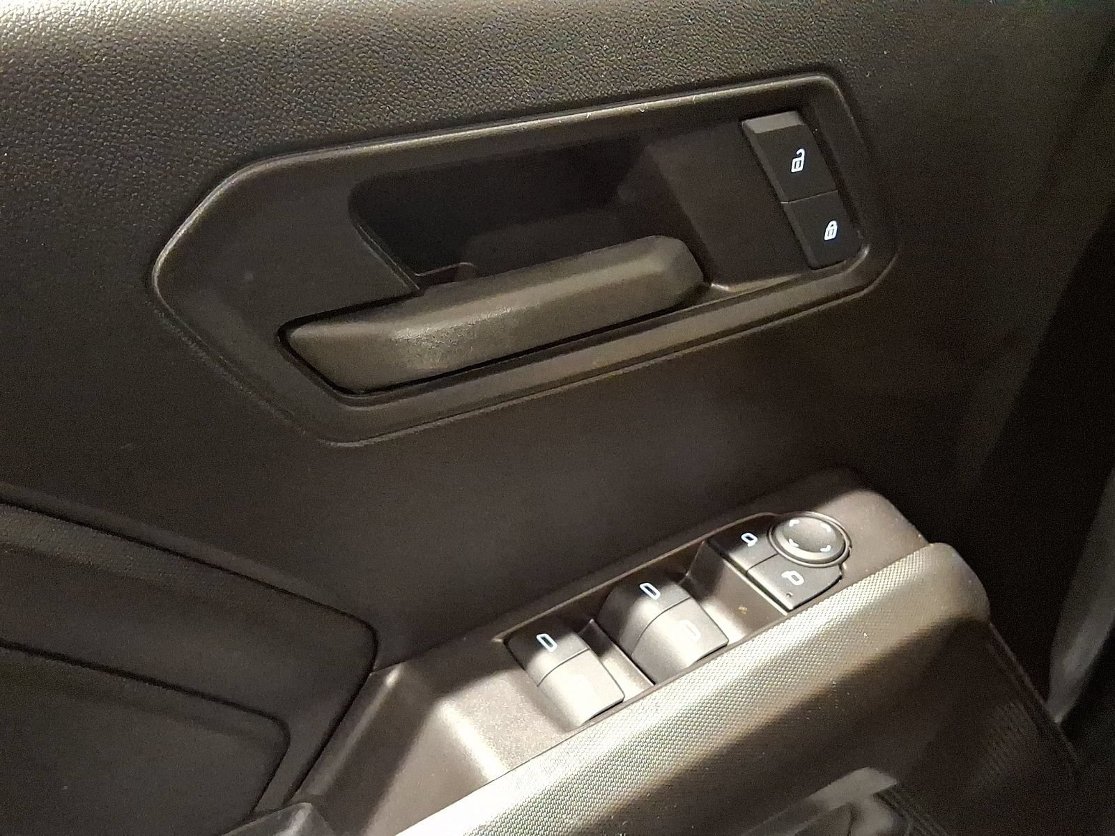 Used 2024 Chevrolet Colorado W/T w/ WT Convenience Package II RWD image 12
