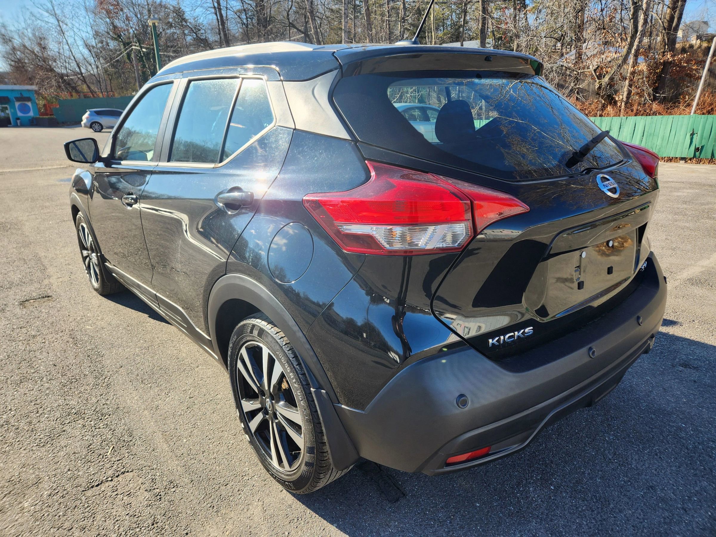 Used 2020 Nissan Kicks SV image 10