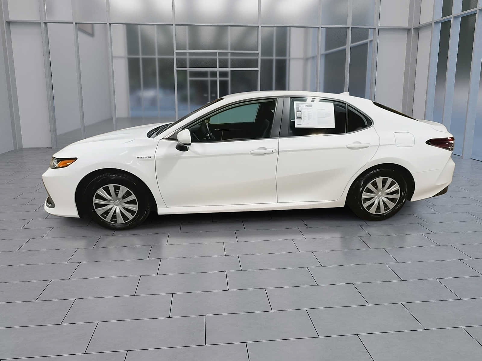 Used 2021 Toyota Camry LE FWD image 5