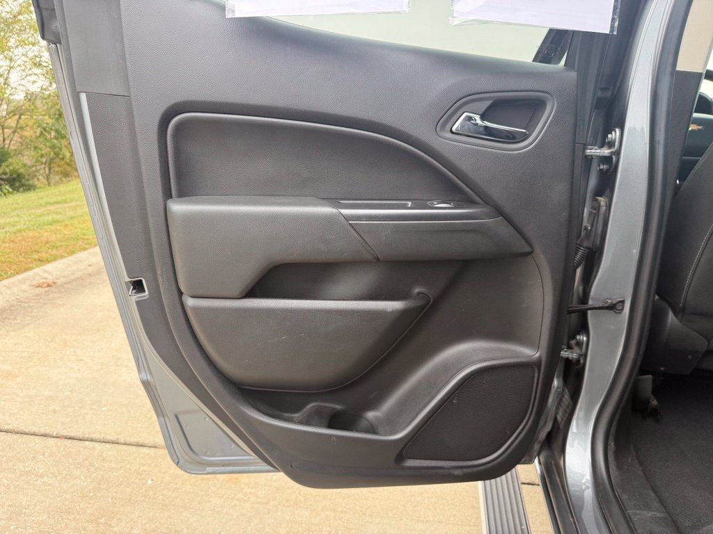 Used 2019 Chevrolet Colorado LT w/ LT Convenience Package RWD image 13