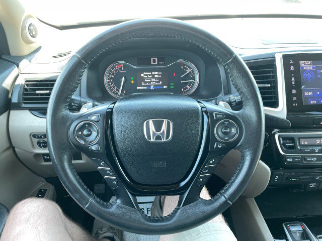 Used 2017 Honda Pilot Touring image 27