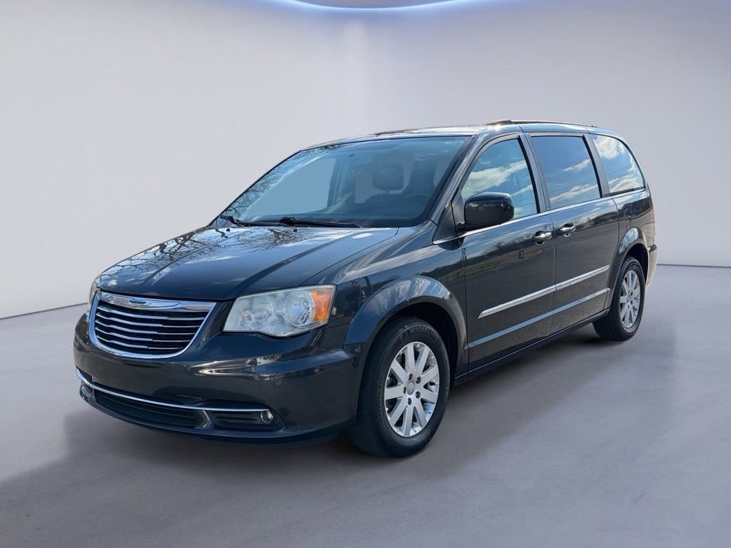 Used 2014 Chrysler Town & Country Touring image 7