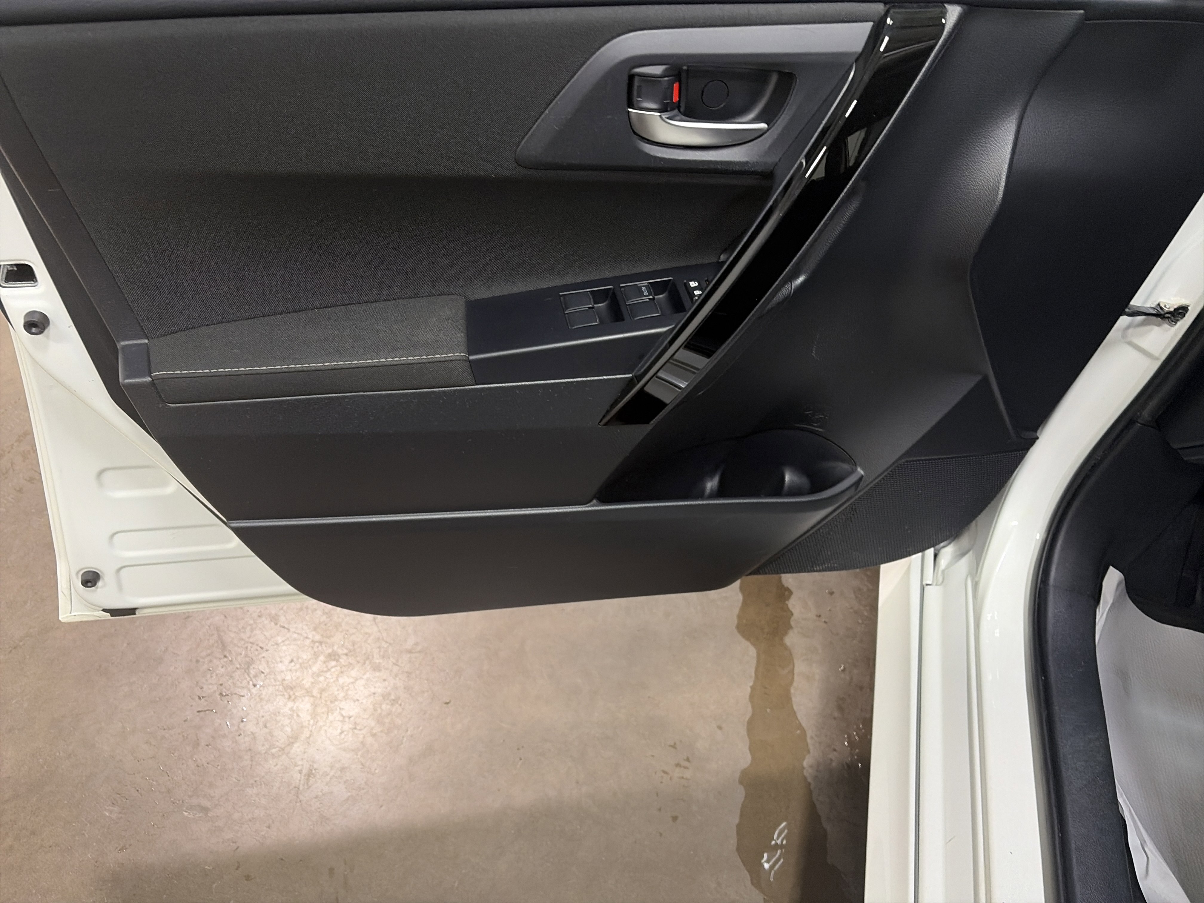 Used 2018 Toyota Corolla iM w/ All-Weather Mat Package image 11