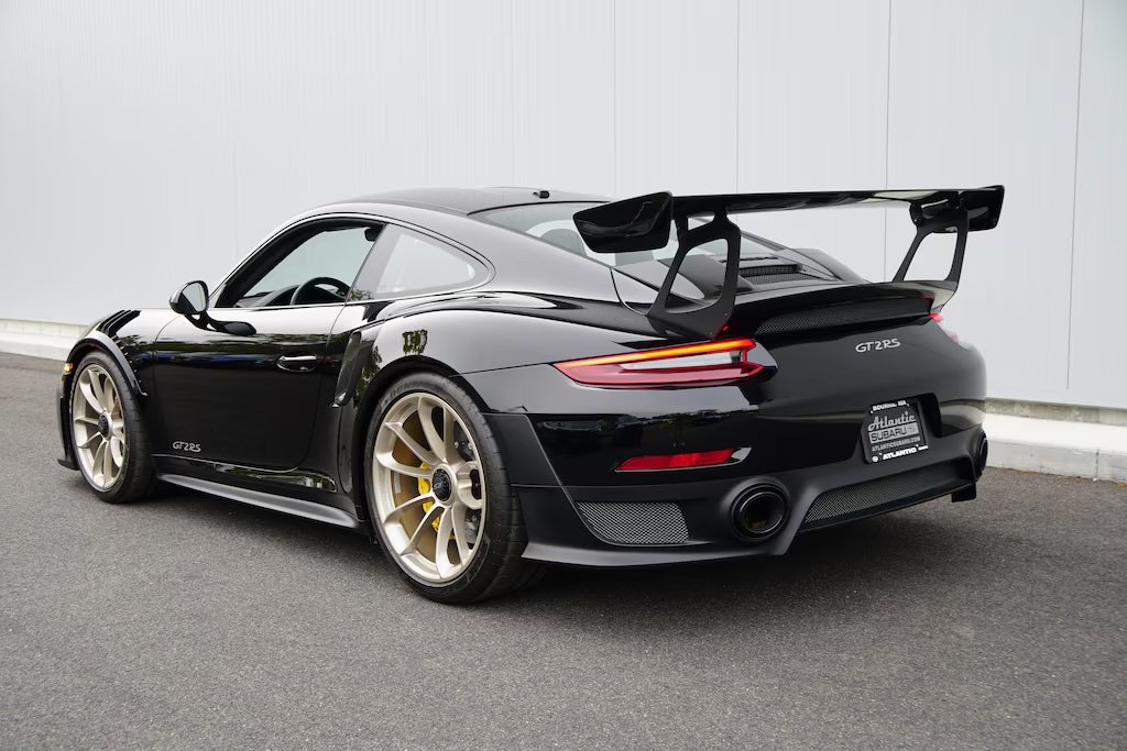 Used 2019 Porsche 911 GT2 RS RWD image 7