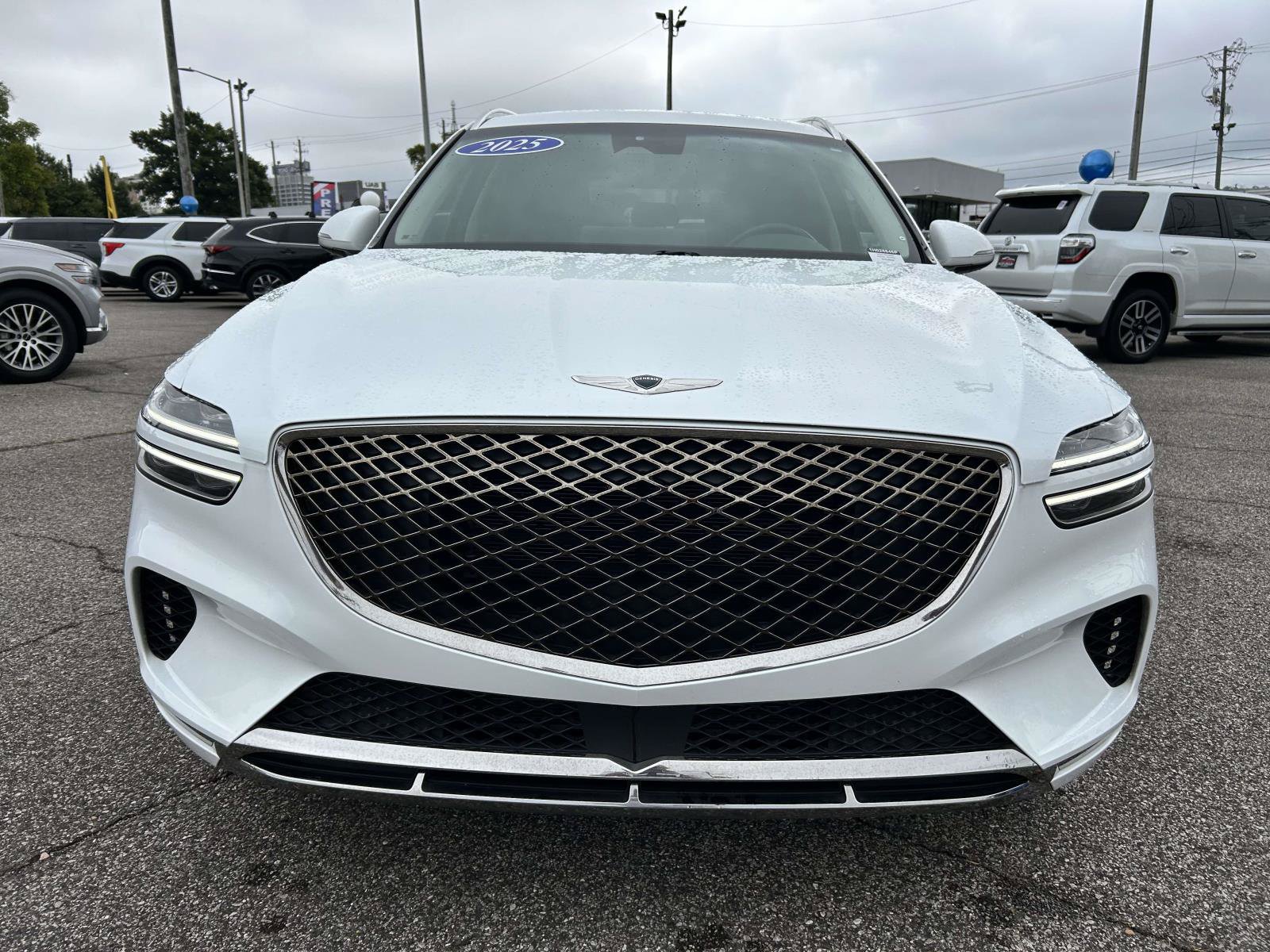 Used 2025 Genesis GV70 2.5T AWD/4WD image 6