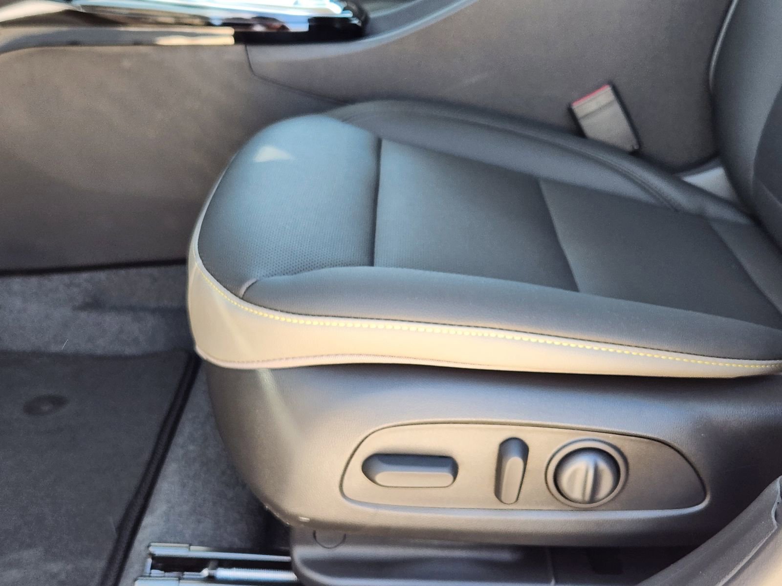 New 2026 Chevrolet Trax ACTIV w/ Driver Confidence Package image 20