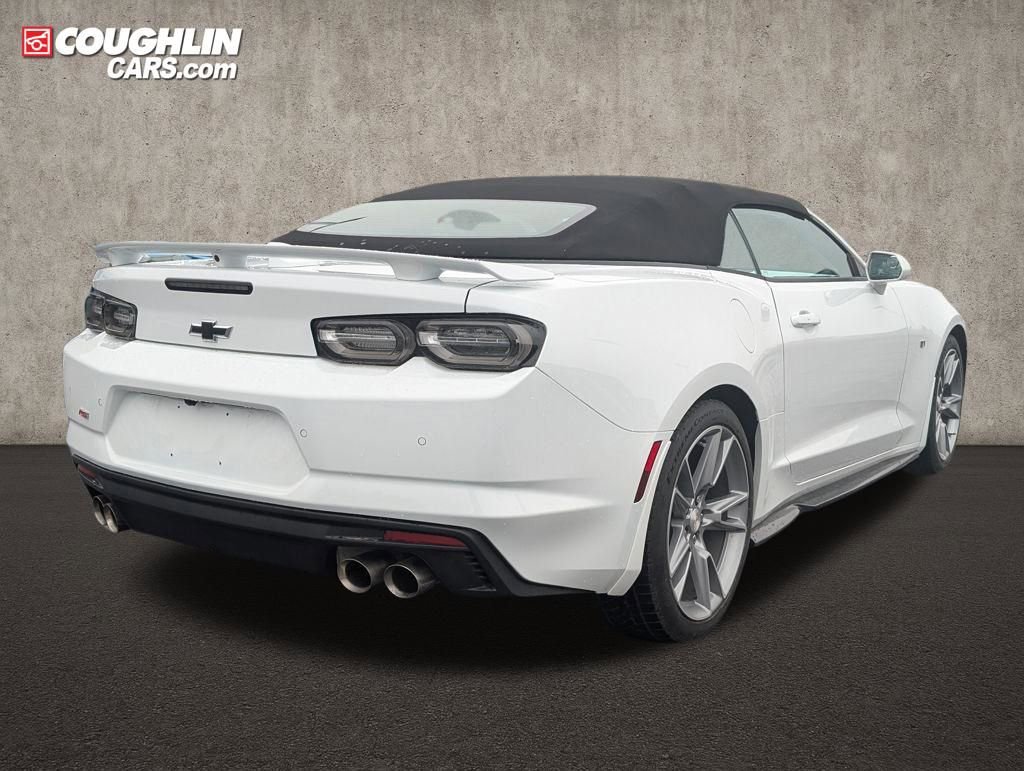 Used 2024 Chevrolet Camaro LT w/ RS Package image 8
