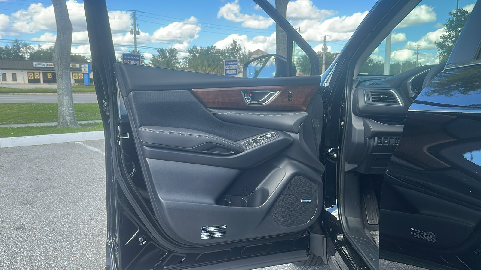 New 2025 Subaru Ascent Touring image 8