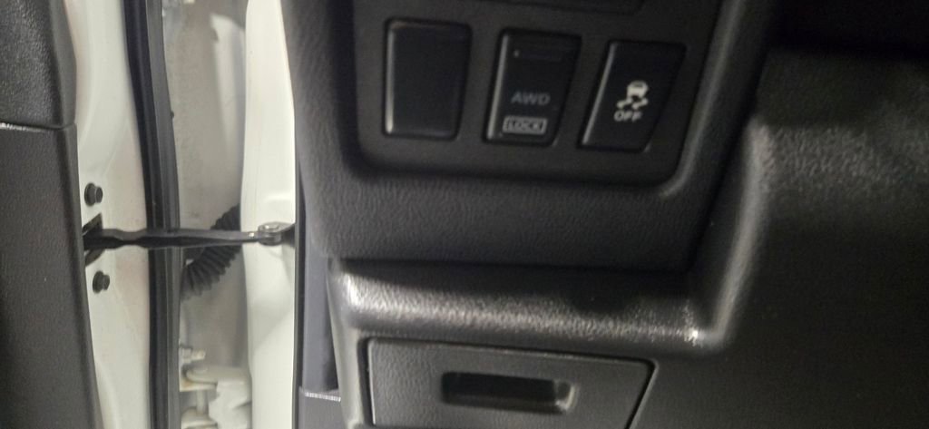 Used 2015 Nissan Rogue S w/ Convenience Package image 50