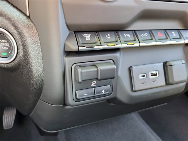 Used 2025 Chevrolet Silverado 2500 Custom w/ Custom Value Package image 33