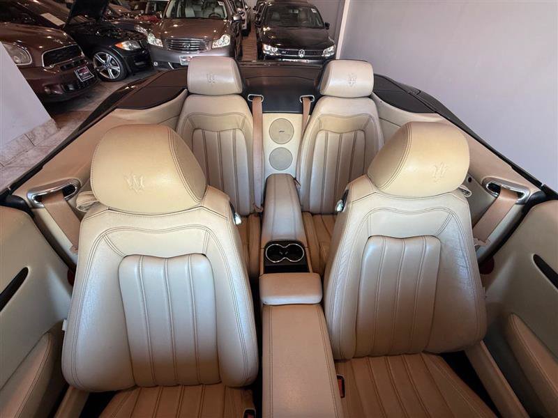 Used 2010 Maserati GranTurismo Convertible RWD image 32