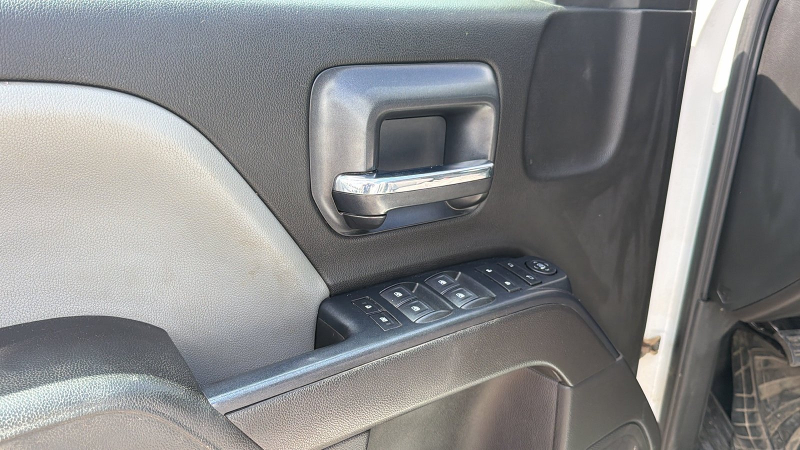 Used 2019 GMC Sierra 3500 4x4 Crew Cab w/ Sierra Convenience Package image 10
