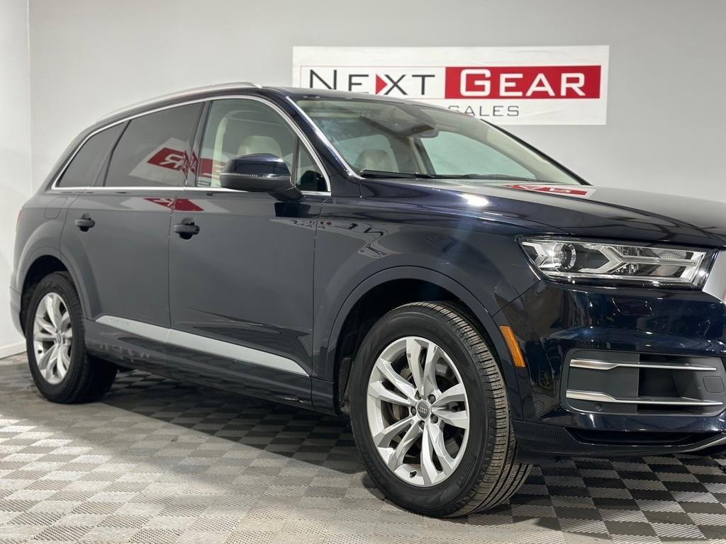 Used 2017 Audi Q7 3.0T Premium AWD/4WD image 2
