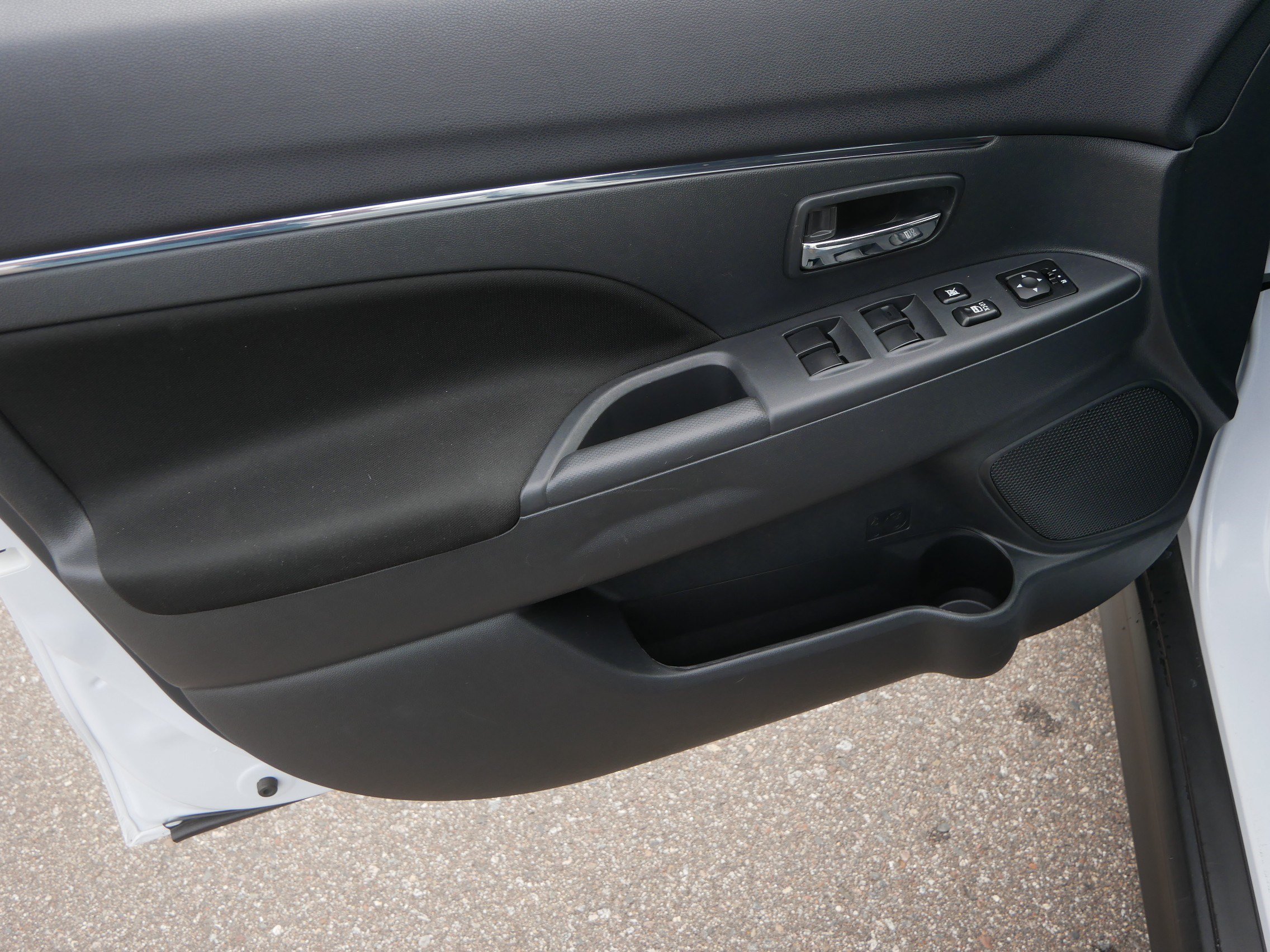 Used 2025 Mitsubishi Outlander Sport ES AWD/4WD image 20
