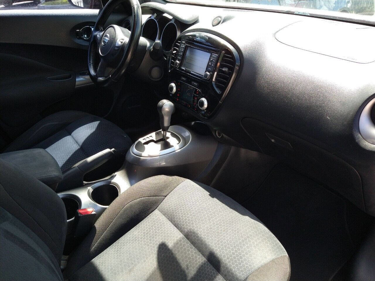 Used 2015 Nissan Juke SV w/ Technology Package image 45