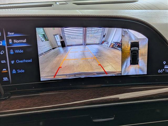 Used 2023 Cadillac Escalade Sport Platinum w/ LPO, ONYX Package image 11