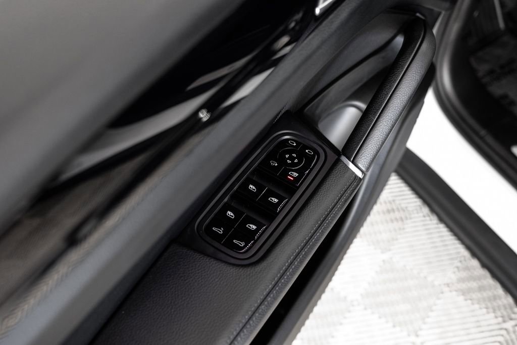 Used 2019 Porsche Cayenne S image 48