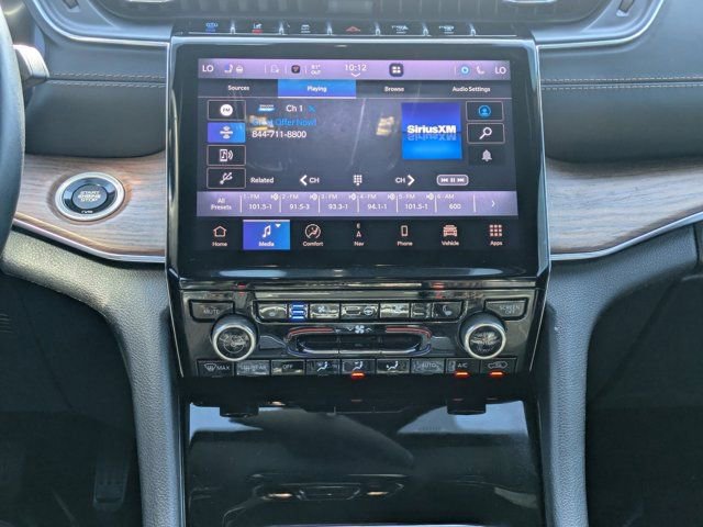 Used 2022 Jeep Grand Cherokee Summit AWD/4WD image 16