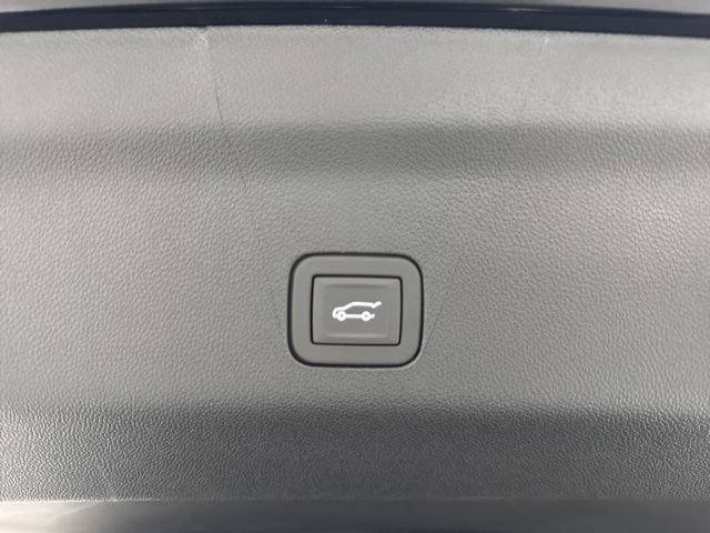 New 2026 Chevrolet Suburban Z71 w/ Z71 Off-Road Package AWD/4WD image 35