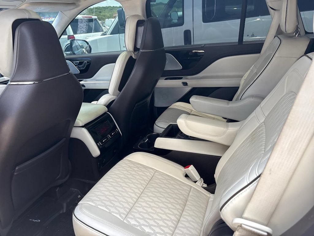 Used 2020 Lincoln Aviator Black Label w/ Dynamic Handling Package AWD/4WD image 10