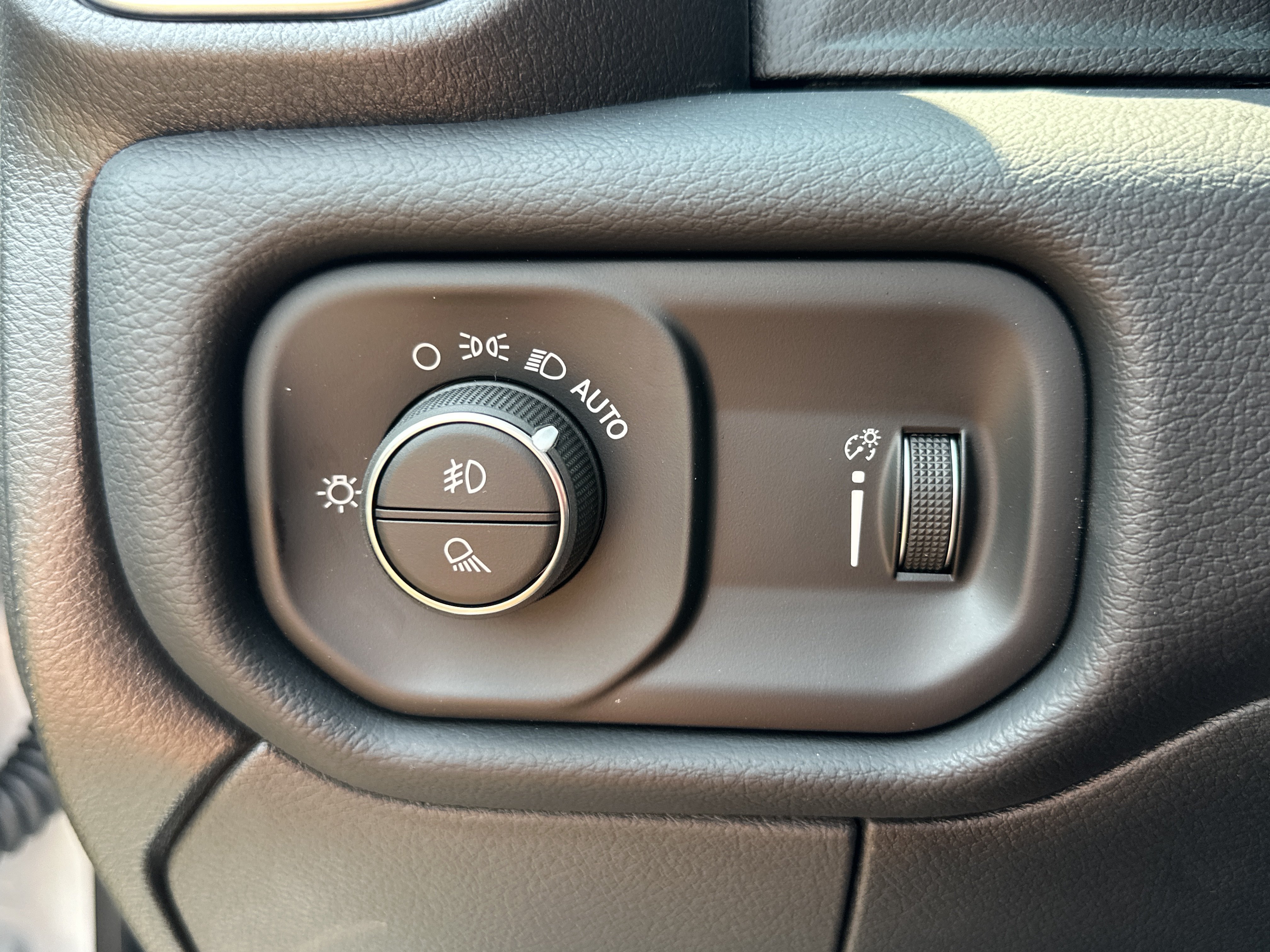 New 2026 RAM 3500 Big Horn AWD/4WD image 13
