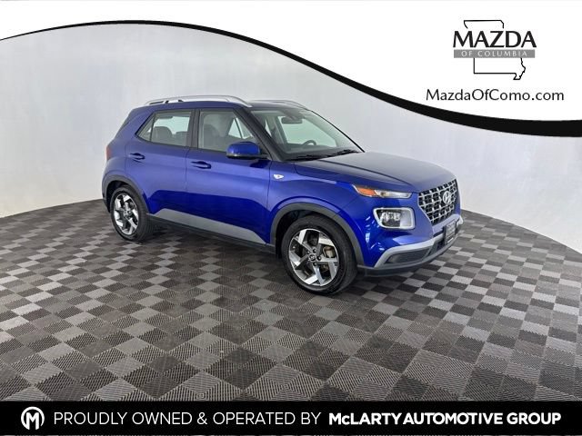 Used 2022 Hyundai Venue Limited FWD image 1