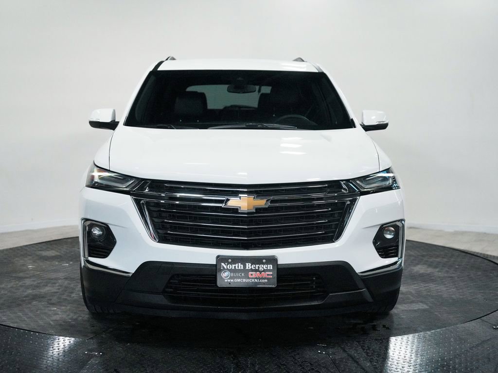 Used 2022 Chevrolet Traverse LT w/ LPO, Floor Liner Package AWD/4WD image 2