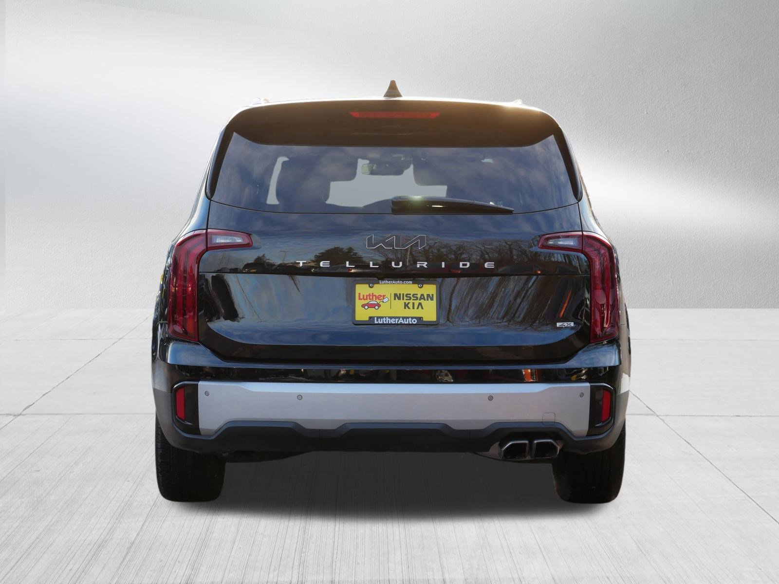 Used 2023 Kia Telluride S w/ S Sunroof Package image 6