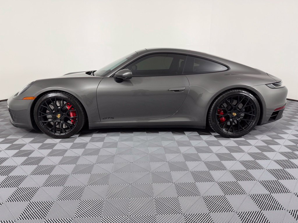 Certified 2024 Porsche 911 Carrera GTS RWD image 2