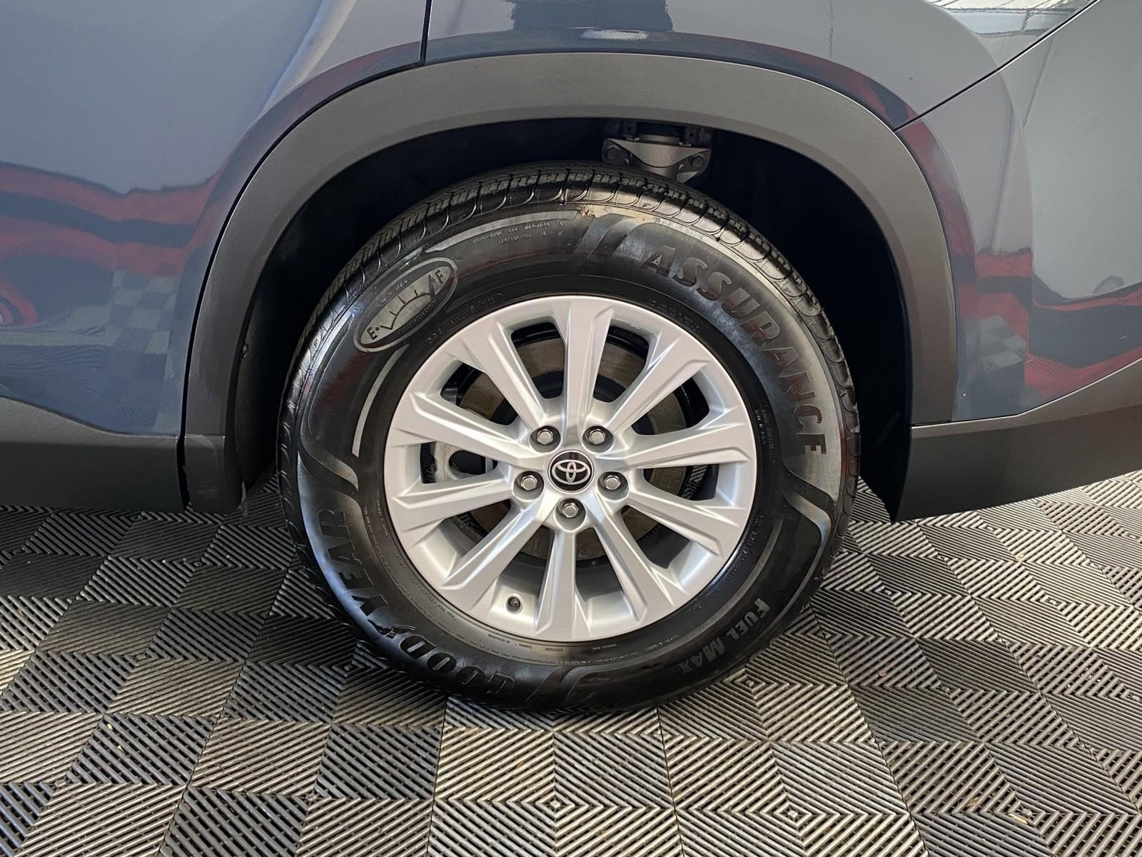 Used 2025 Toyota Grand Highlander FWD image 19