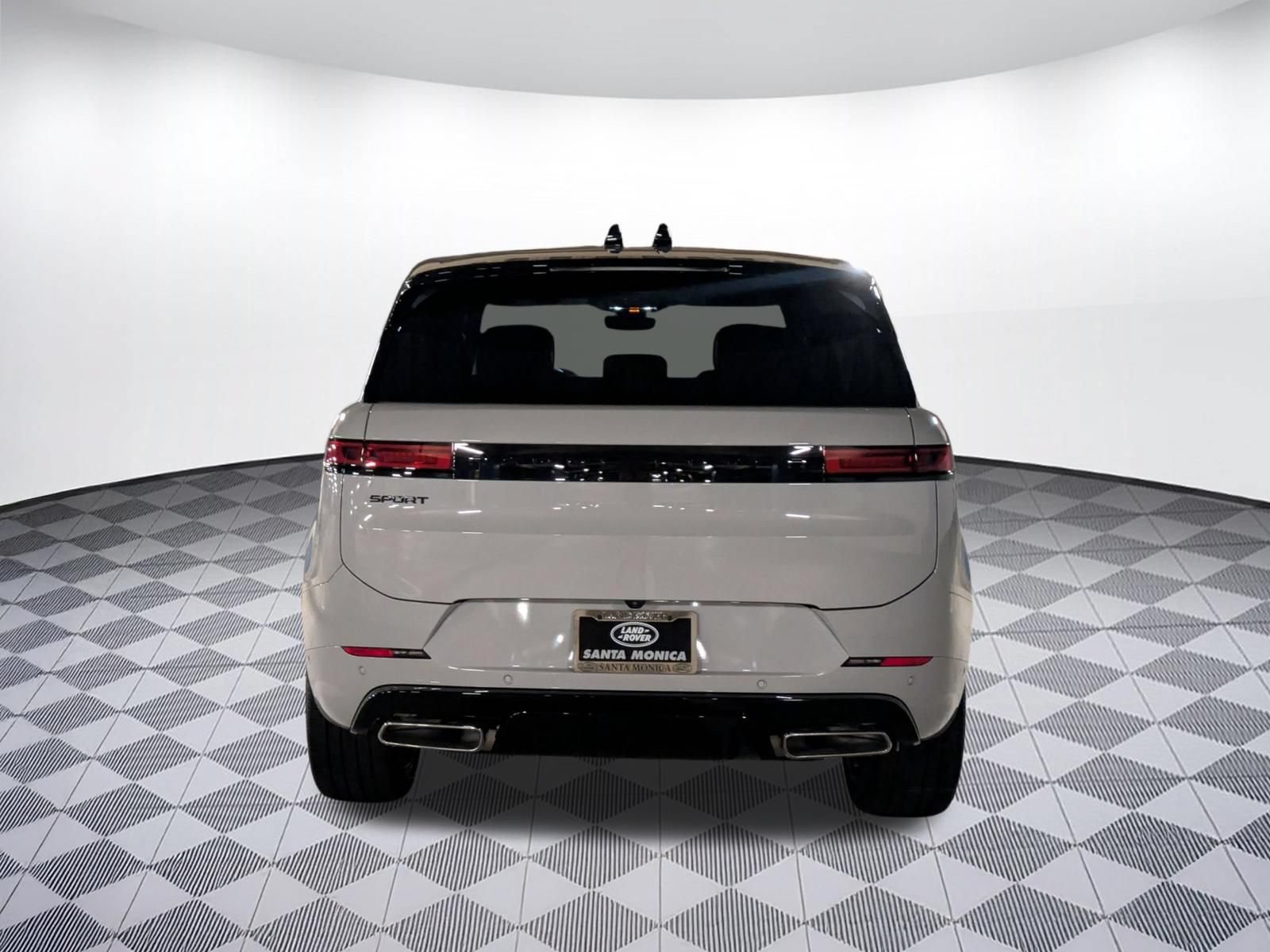 New 2026 Land Rover Range Rover Sport Dynamic SE AWD/4WD image 7