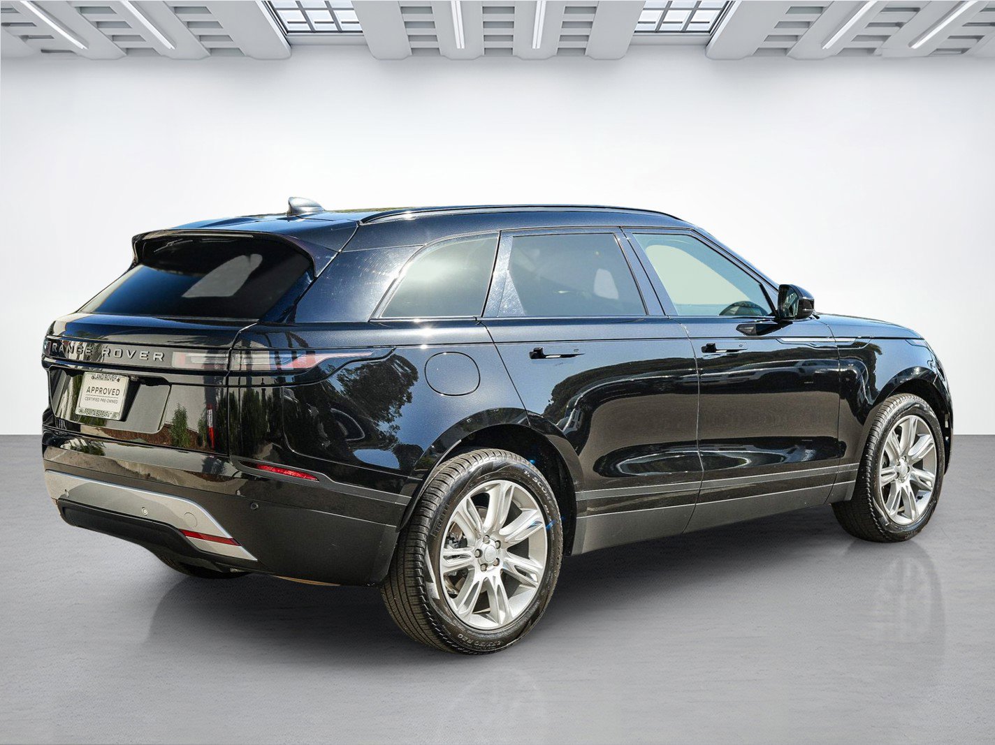 Certified 2025 Land Rover Range Rover Velar S AWD/4WD image 6