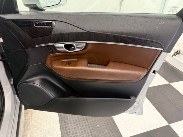 Used 2023 Volvo XC90 B6 Ultimate AWD/4WD image 24