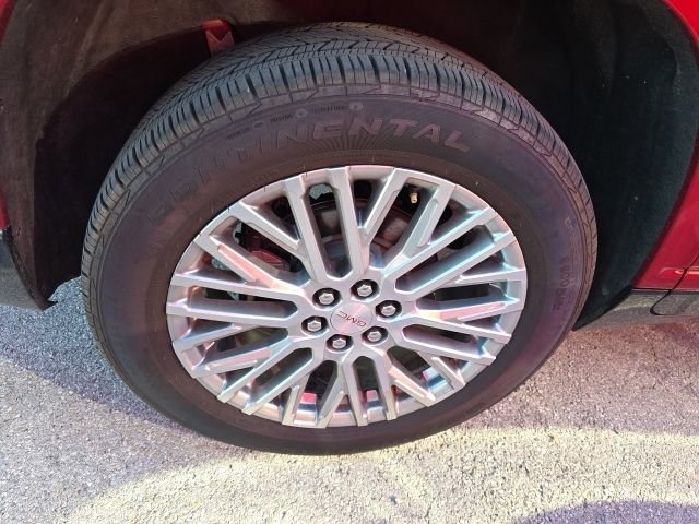 Used 2024 GMC Acadia Denali image 13